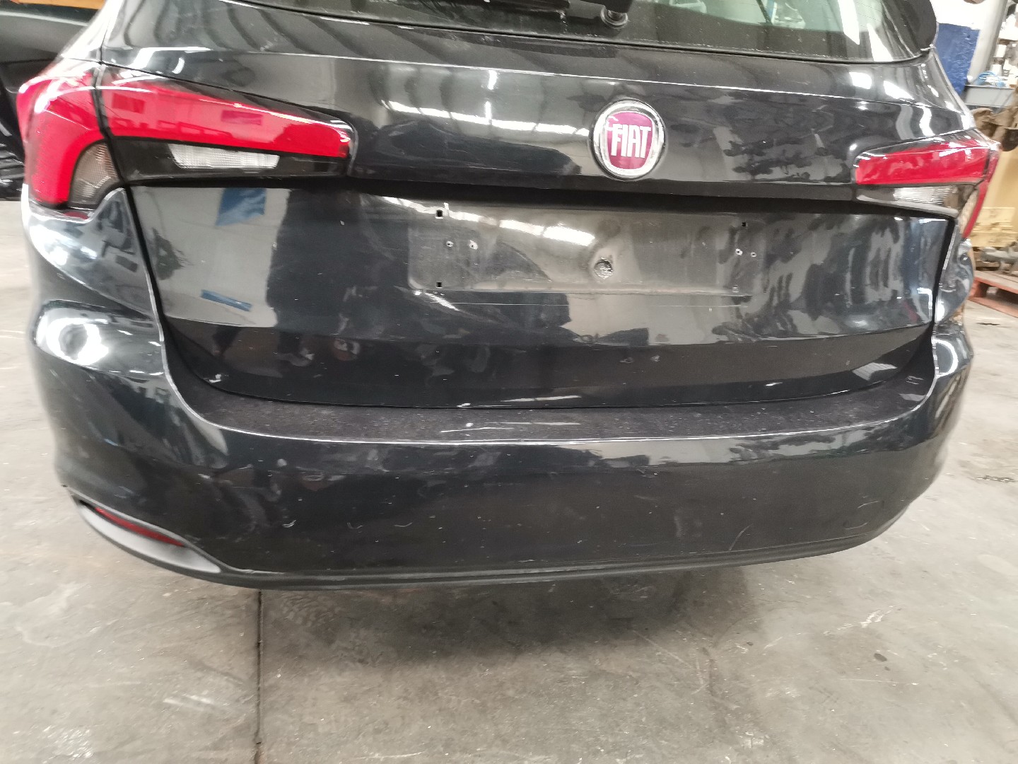 Pára-choques de Trás FIAT TIPO SW (357_) 16- 