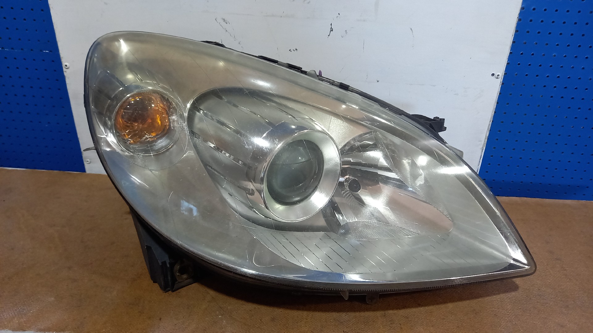 Right Headlight  MERCEDES-BENZ B-CLASS (W245) | 05 - 11