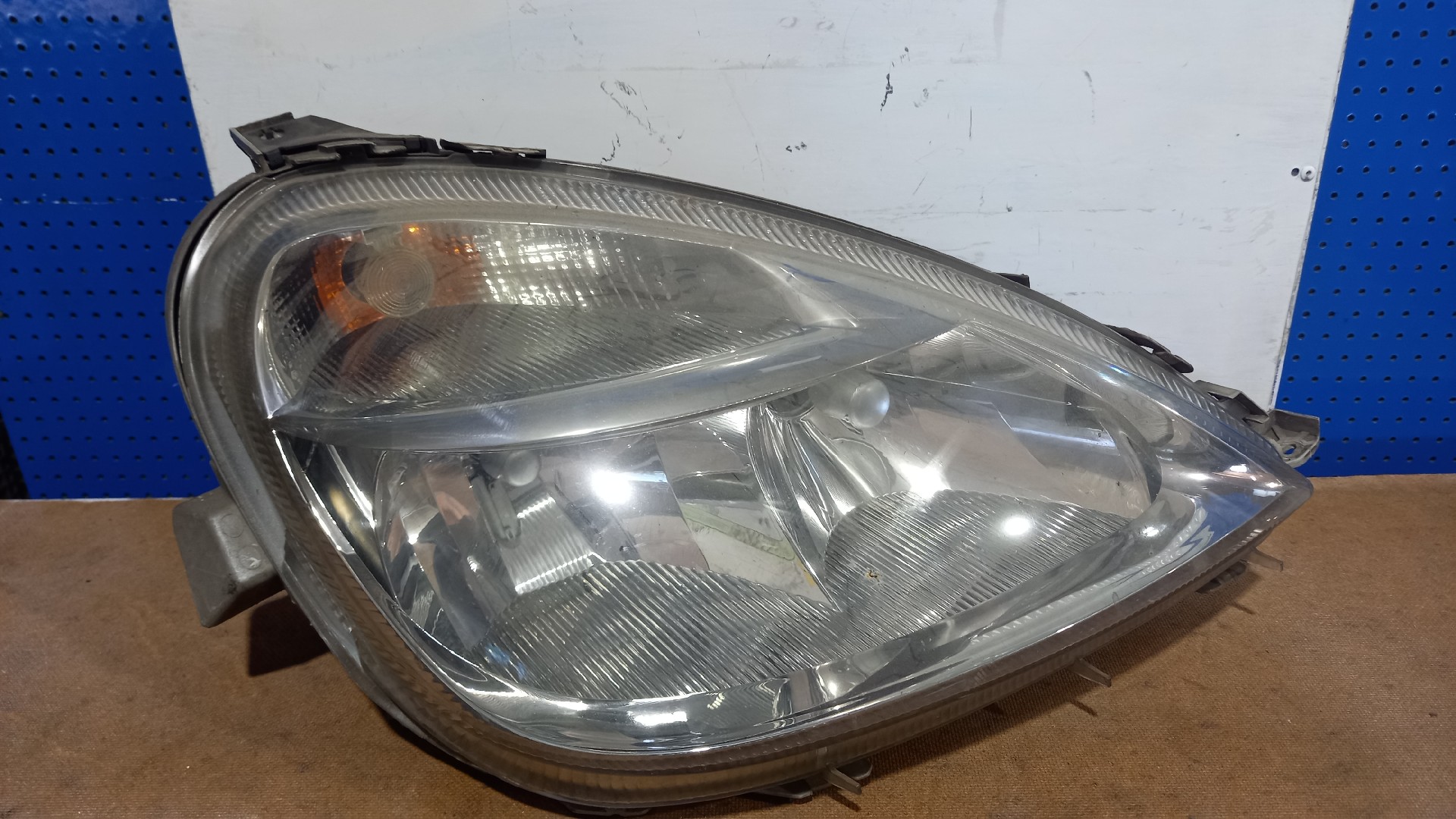 Right Headlight  MERCEDES-BENZ A-CLASS (W168) | 97 - 05