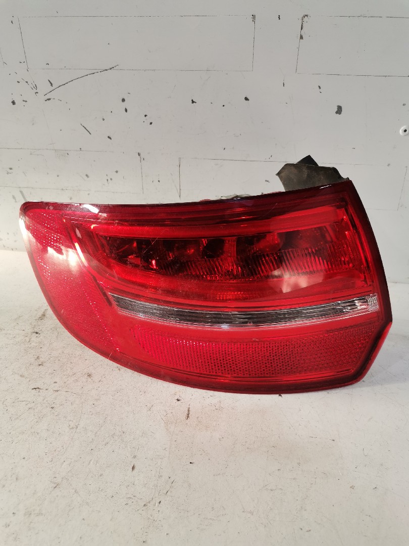 Farolim Traseiro Esquerdo AUDI A3 Sportback (8PA) | 04 - 15