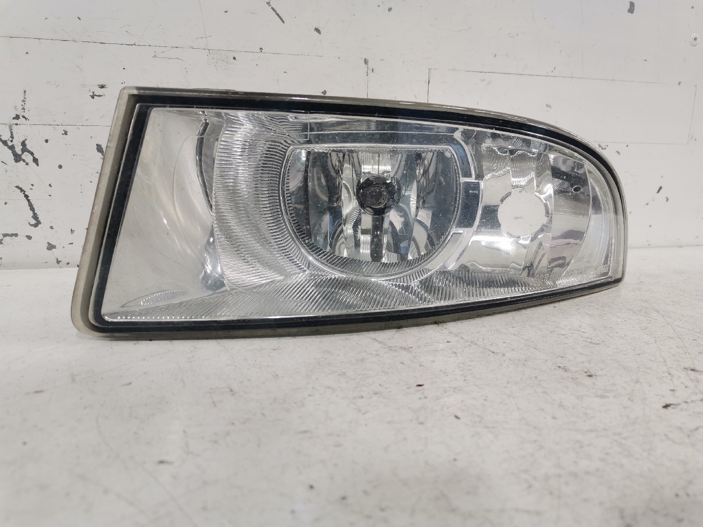 Farol Nevoeiro Esquerdo SKODA OCTAVIA II (1Z3) | 04 - 13