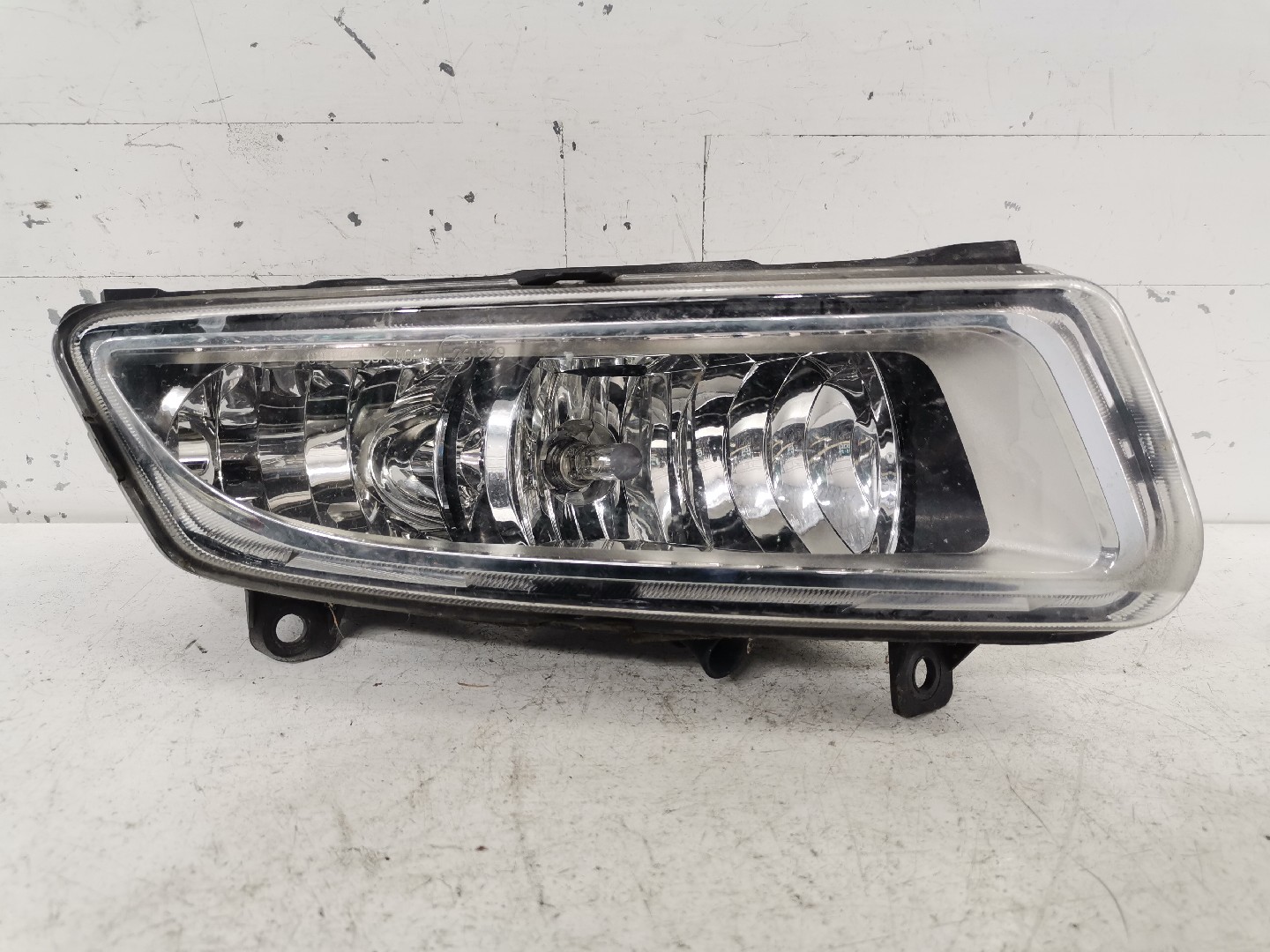 Farol Nevoeiro Direito VOLKSWAGEN POLO (6R1, 6C1) | 09 - 
