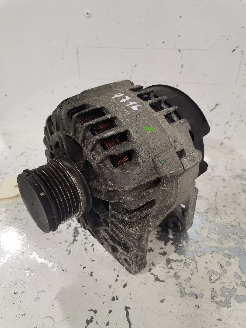 Alternador RENAULT MEGANE III Hatchback (BZ0/1_) | 08 - 