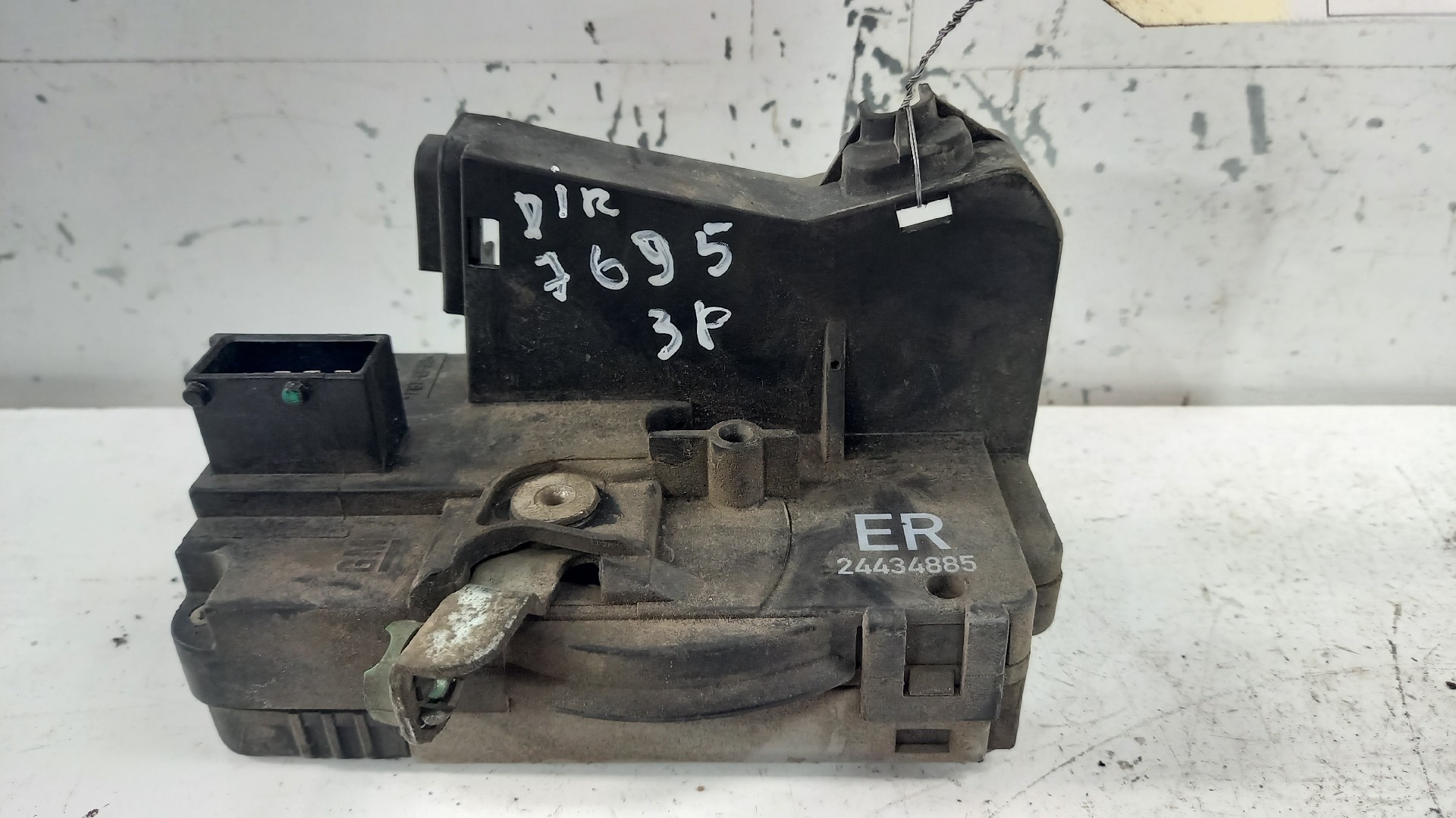 Fechadura Frente Lado Direito OPEL CORSA C (X01) | 00 - 09