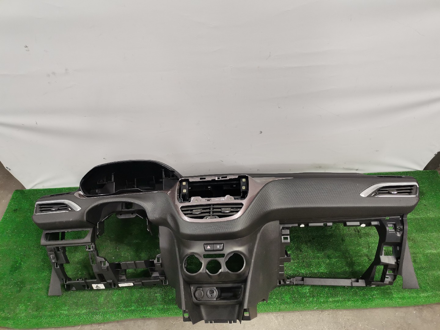 Almofada Tablier / Passageiro PEUGEOT 2008 I (CU_) | 13 - 
