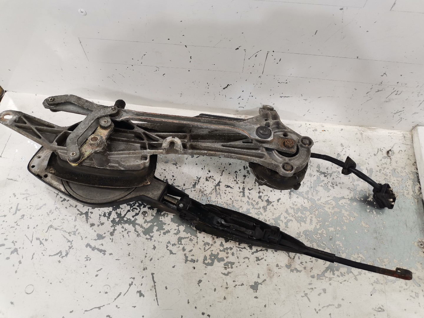 Motor Limpa-Vidros Frente MERCEDES-BENZ C-CLASS (W202) | 93 - 00 Imagem-2