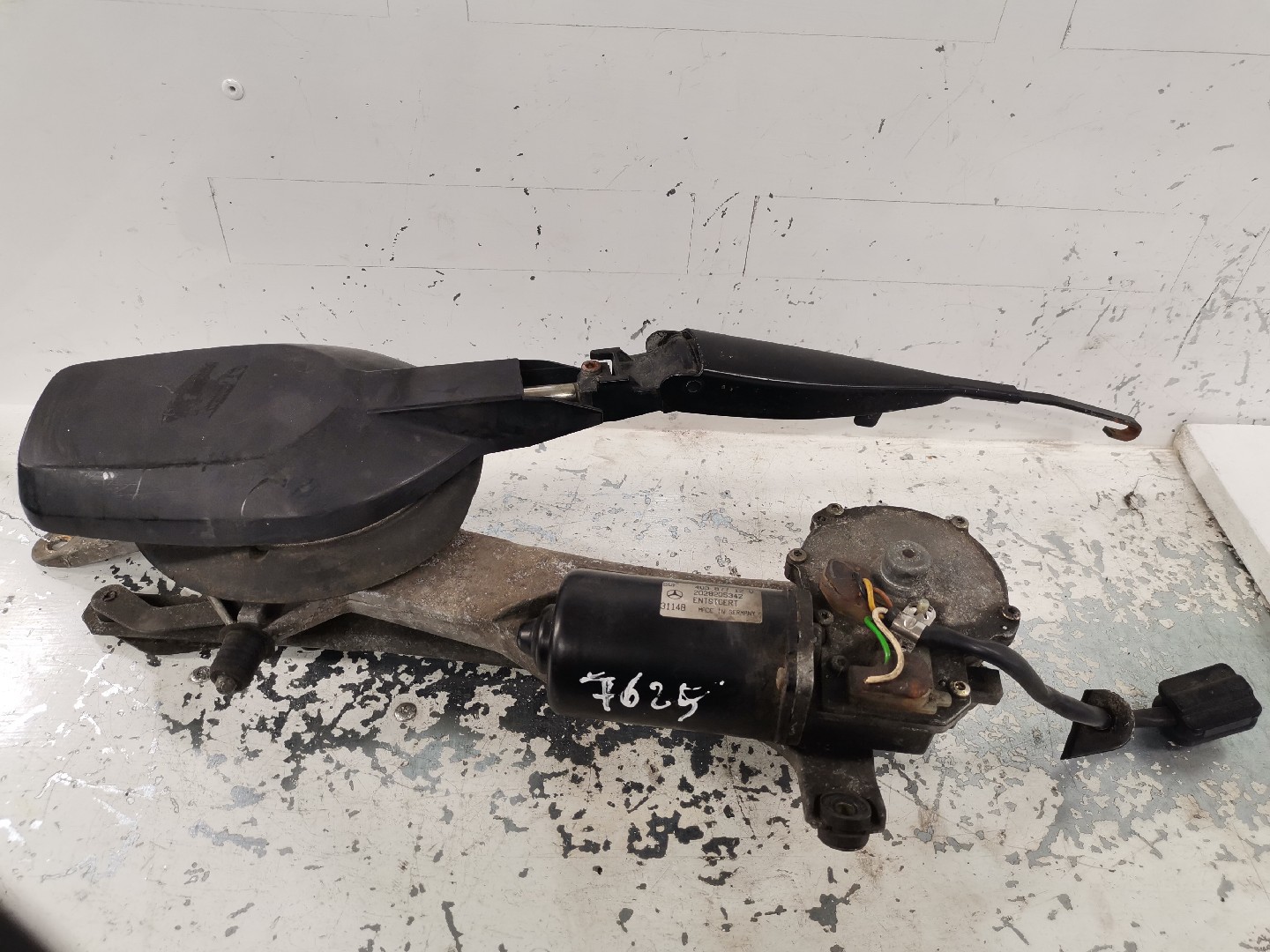 Motor Limpa-Vidros Frente MERCEDES-BENZ C-CLASS (W202) | 93 - 00