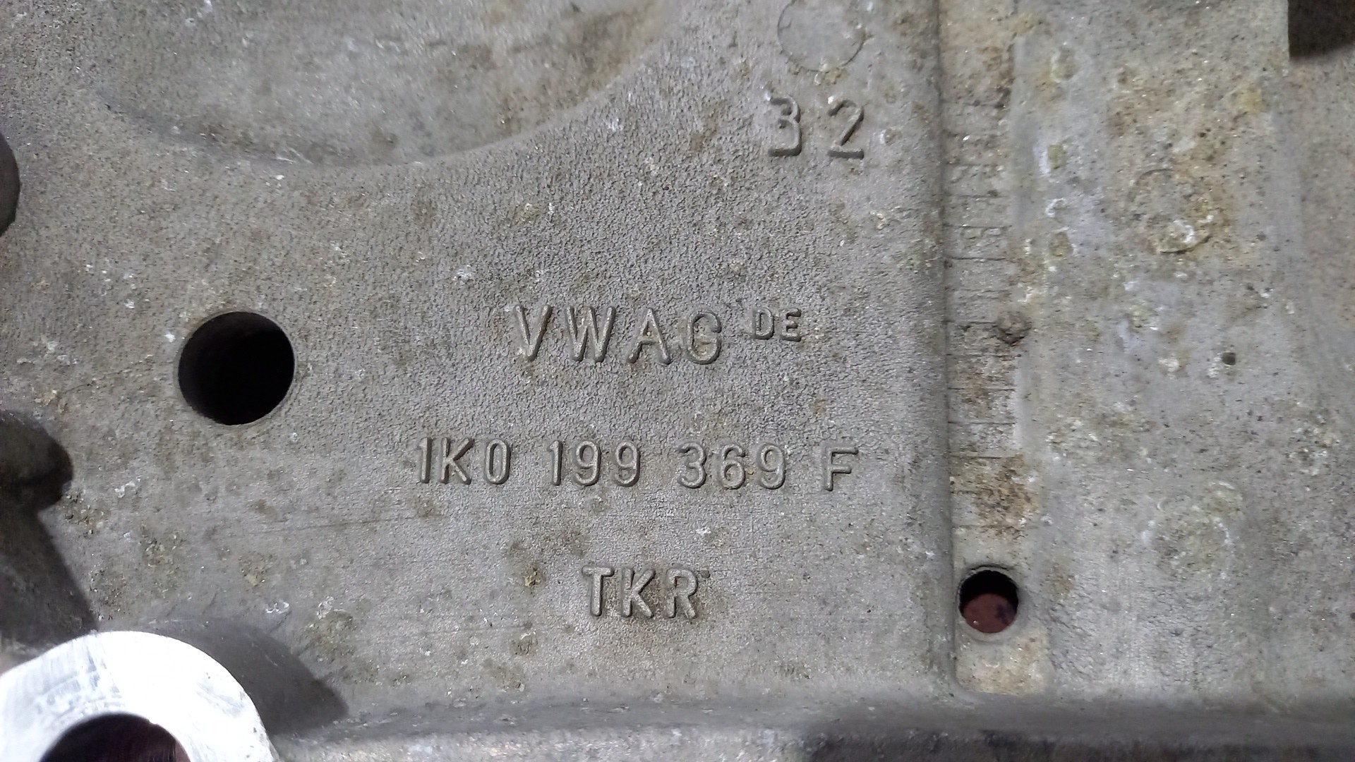 Charriot Frente VOLKSWAGEN SCIROCCO (137, 138) | 08 - 17 Imagem-1