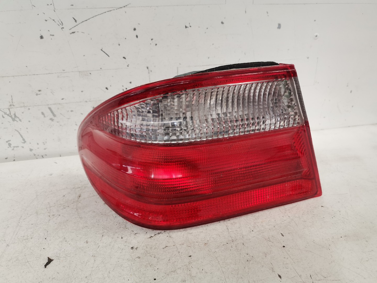 Left Tail Light  MERCEDES-BENZ E-CLASS (W210) | 95 - 03