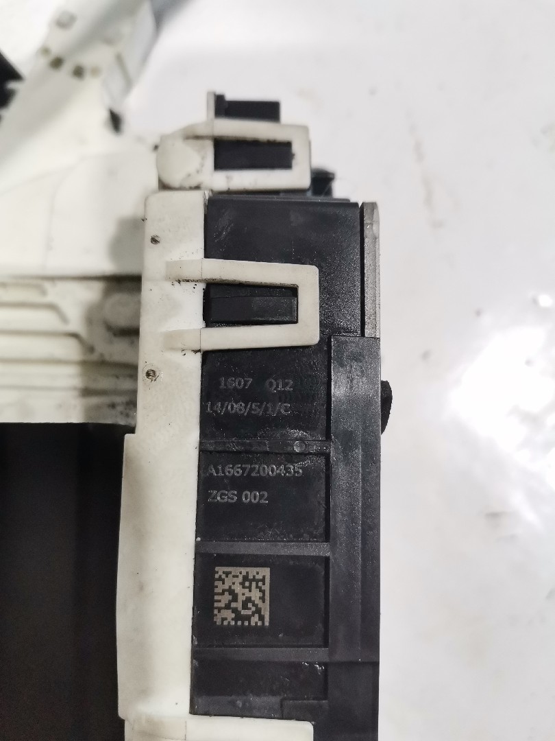 Fechadura Frente Lado Direito MERCEDES-BENZ A-CLASS (W176) | 12 - 18 Imagem-4