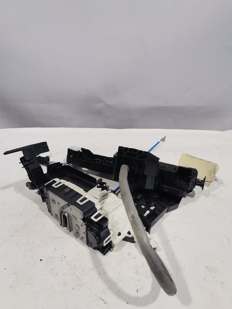 Fechadura Frente Lado Direito MERCEDES-BENZ A-CLASS (W176) | 12 - 18 Imagem-3