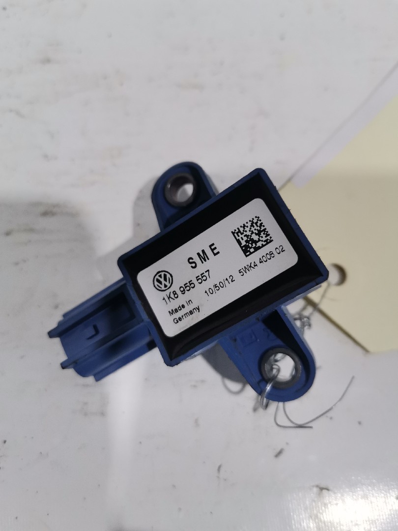 Genérico VOLKSWAGEN SCIROCCO (137, 138) | 08 - 17