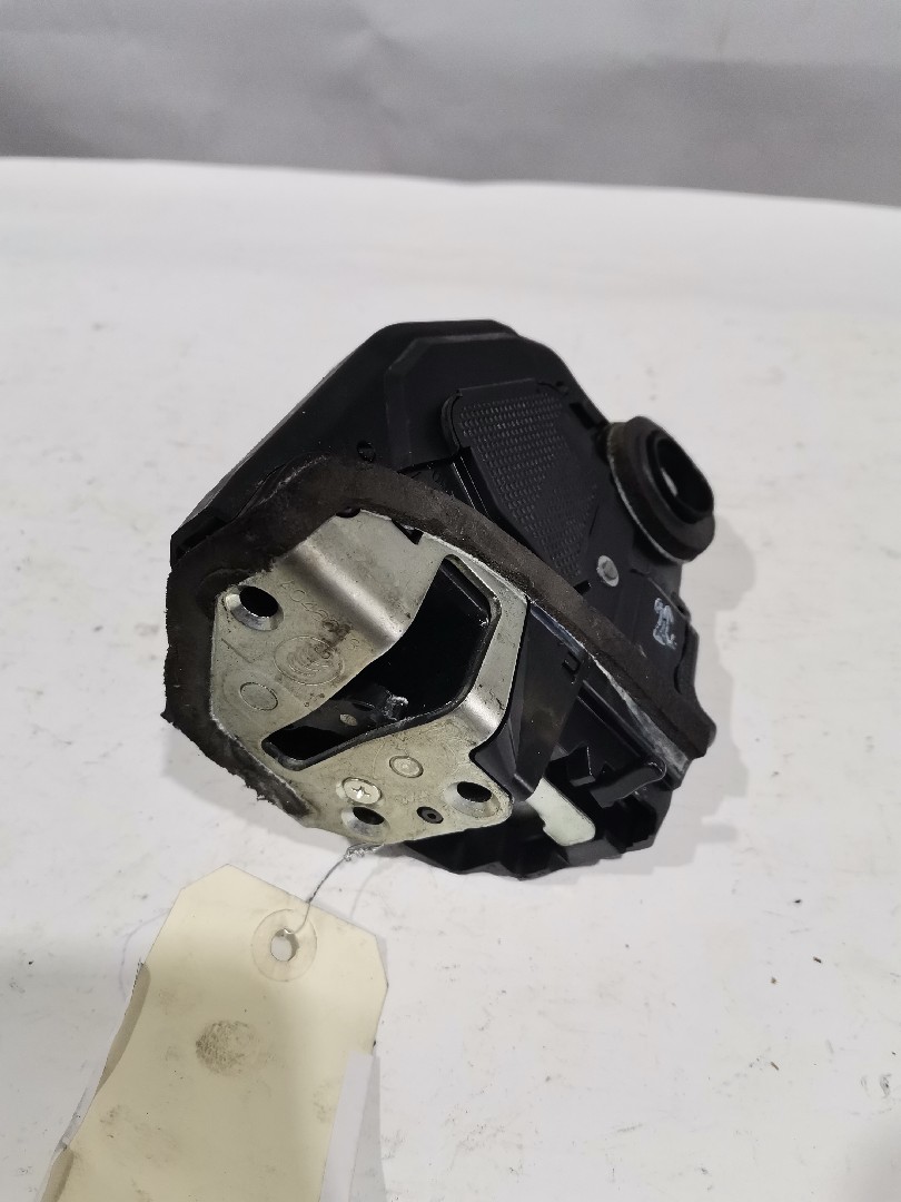 Fechadura Tras Lado Esquerdo TOYOTA AURIS (_E15_) | 06 - 12
