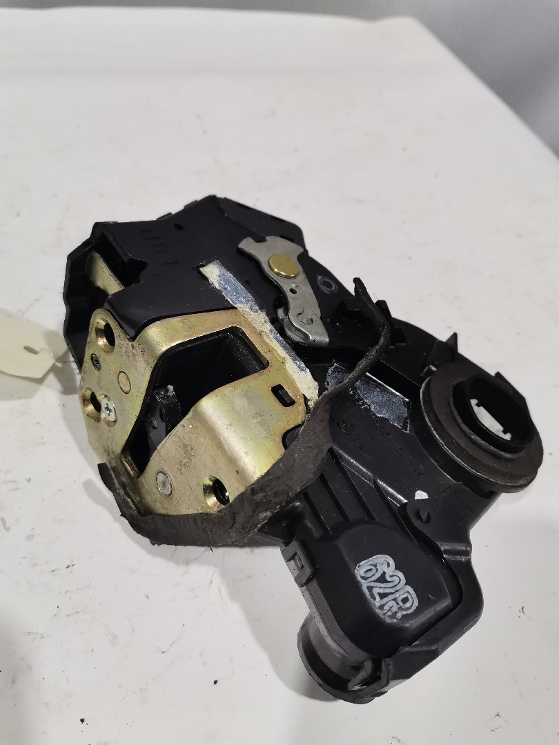 Fechadura Frente Lado Direito TOYOTA COROLLA (_E12_) | 01 - 07