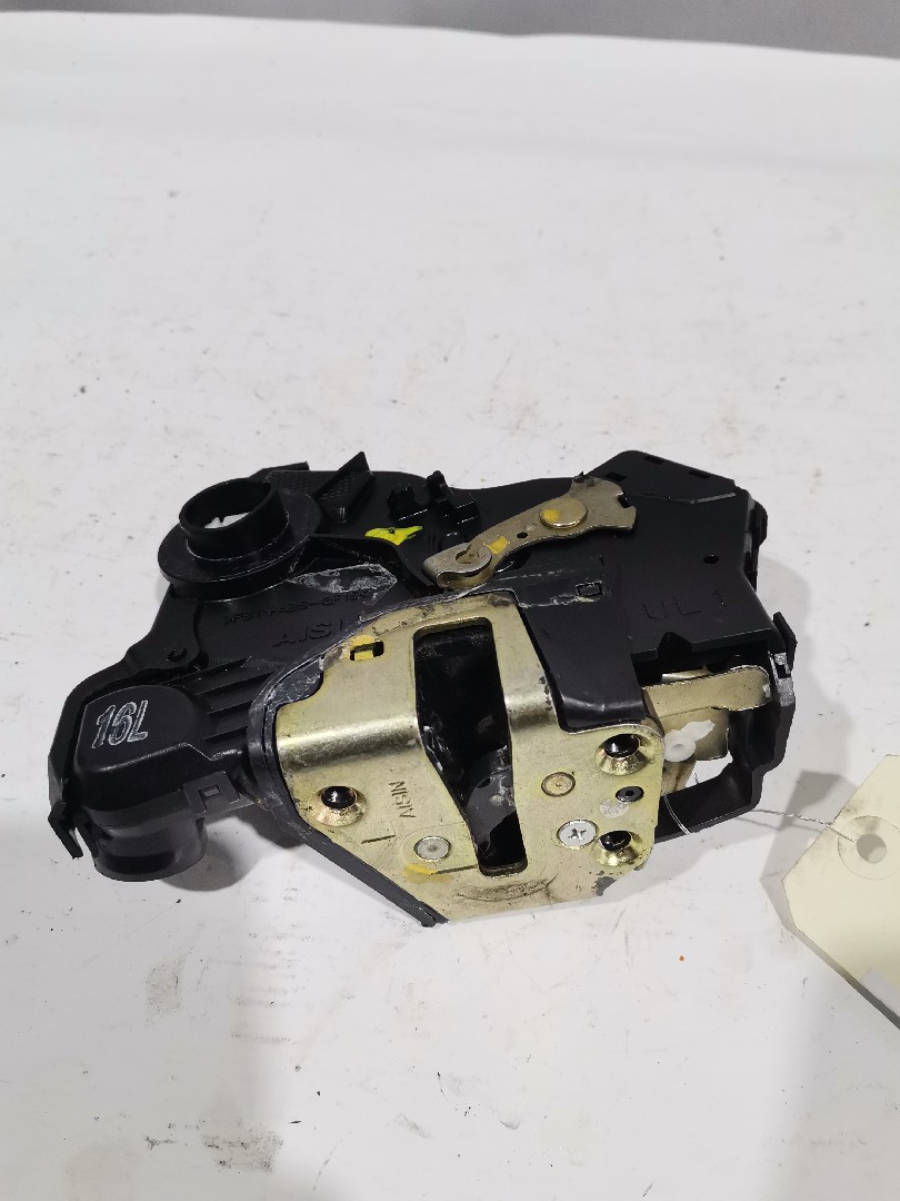 Fechadura Frente Lado Esquerdo TOYOTA COROLLA (_E12_) | 01 - 07