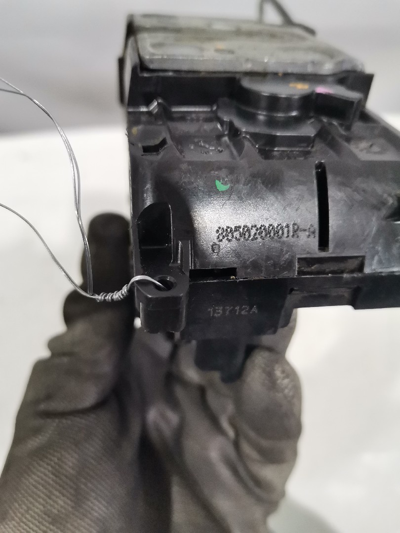 Fechadura Frente Lado Direito RENAULT MEGANE III Grandtour (KZ0/1) | 08 - 