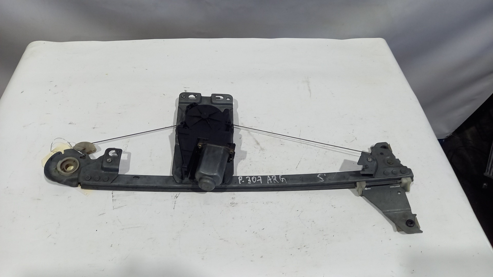 Elevador de Vidro Tras Esquerdo PEUGEOT 307 SW (3H) | 02 - 09