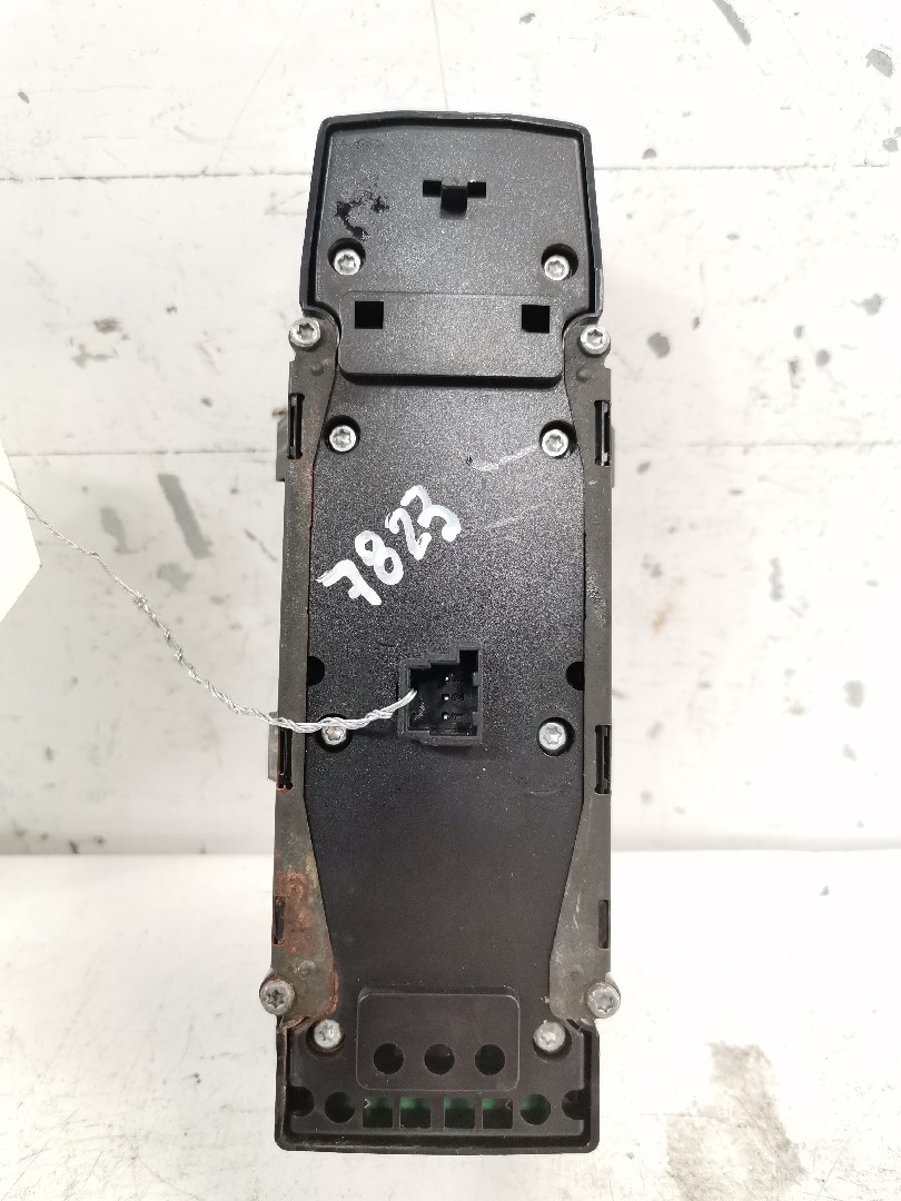 Cierre Puerta Trasera Izq MERCEDES-BENZ CLA Coupé (C117) | 13 - 19 Imagem-2