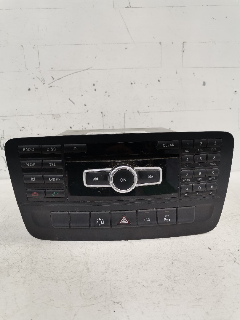 Rádio MERCEDES-BENZ CLA Coupé (C117) | 13 - 19 Imagem-1
