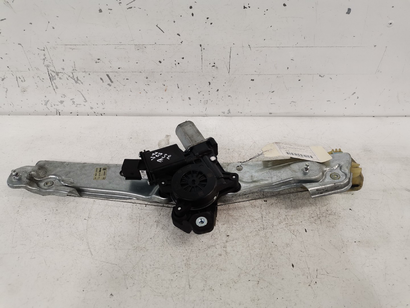 Elevador de Vidro Tras Esquerdo OPEL ASTRA K Sports Tourer (B16) | 15 - 