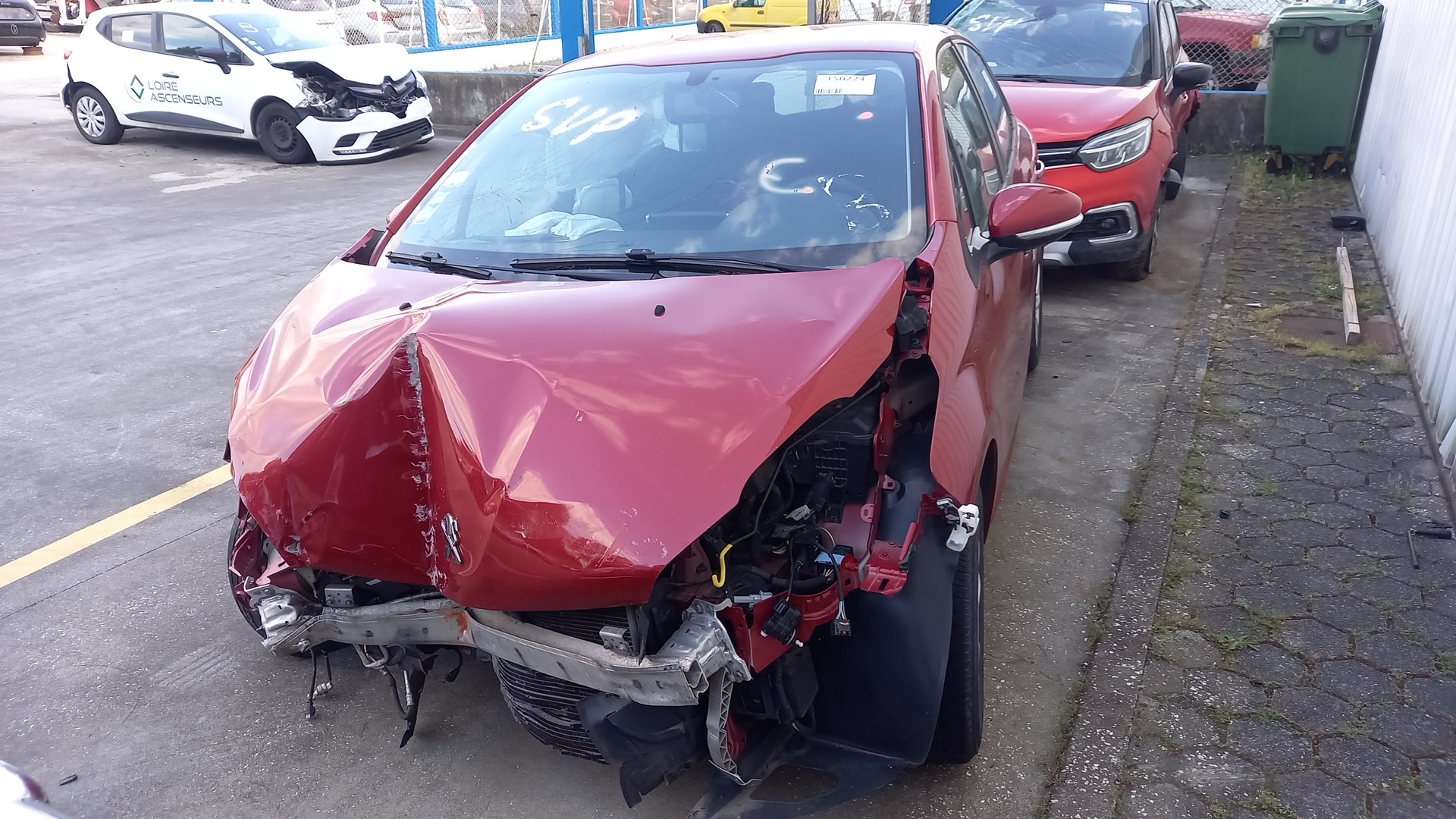 208 I  PEUGEOT 208 I (CA_, CC_) | 12 - 