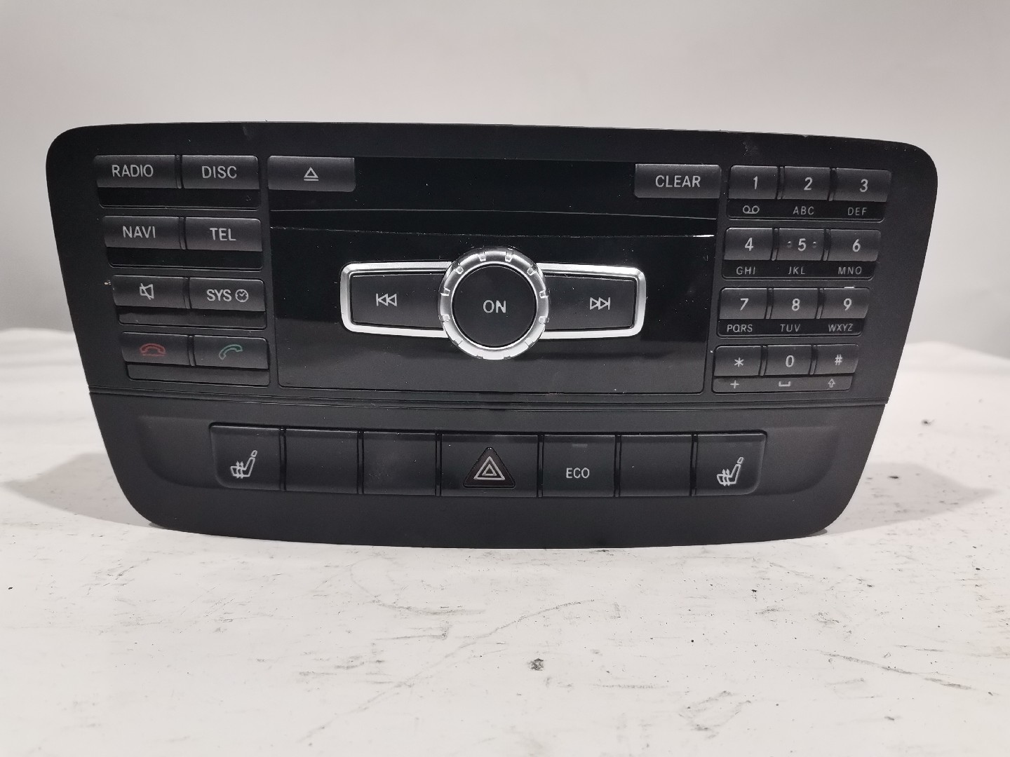 Rádio MERCEDES-BENZ A-CLASS (W176) | 12 - 18 Imagem-1