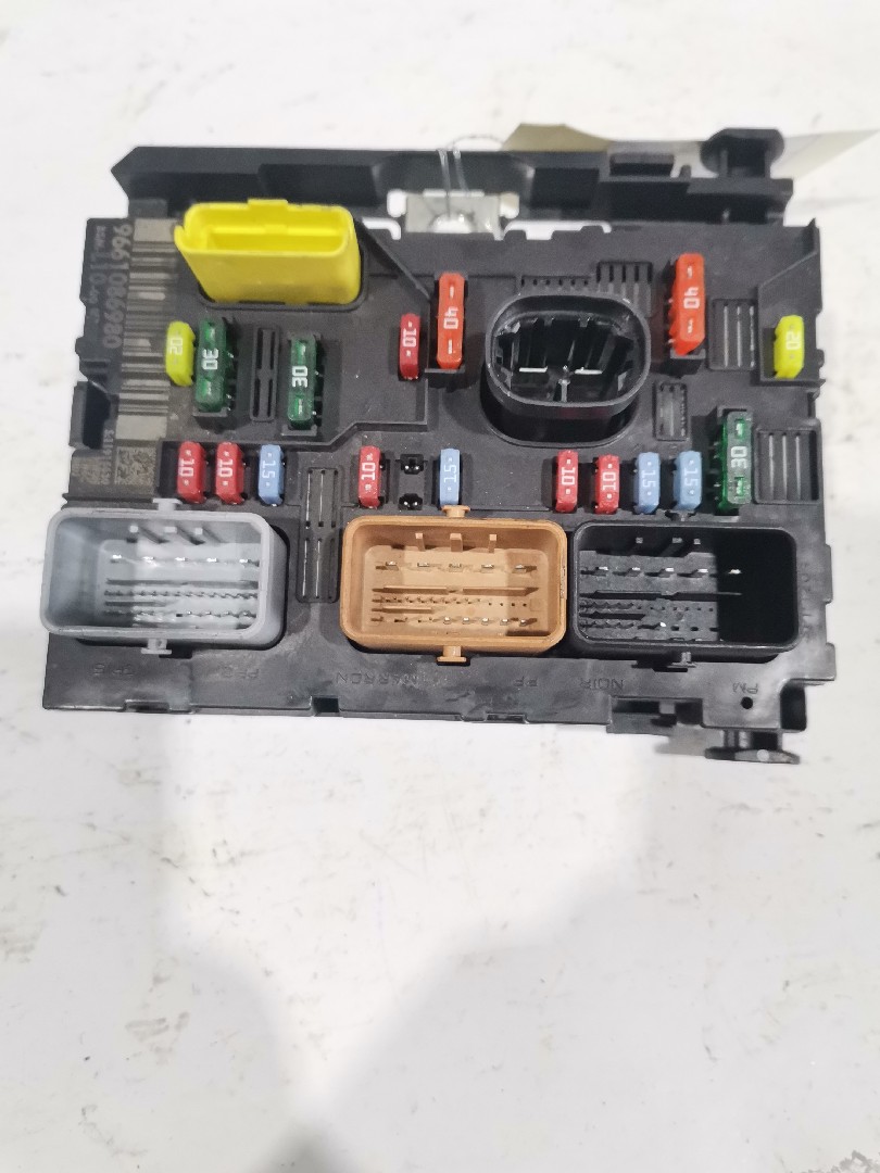 Engine Module PEUGEOT 207 (WA_, WC_) | 06 - 15