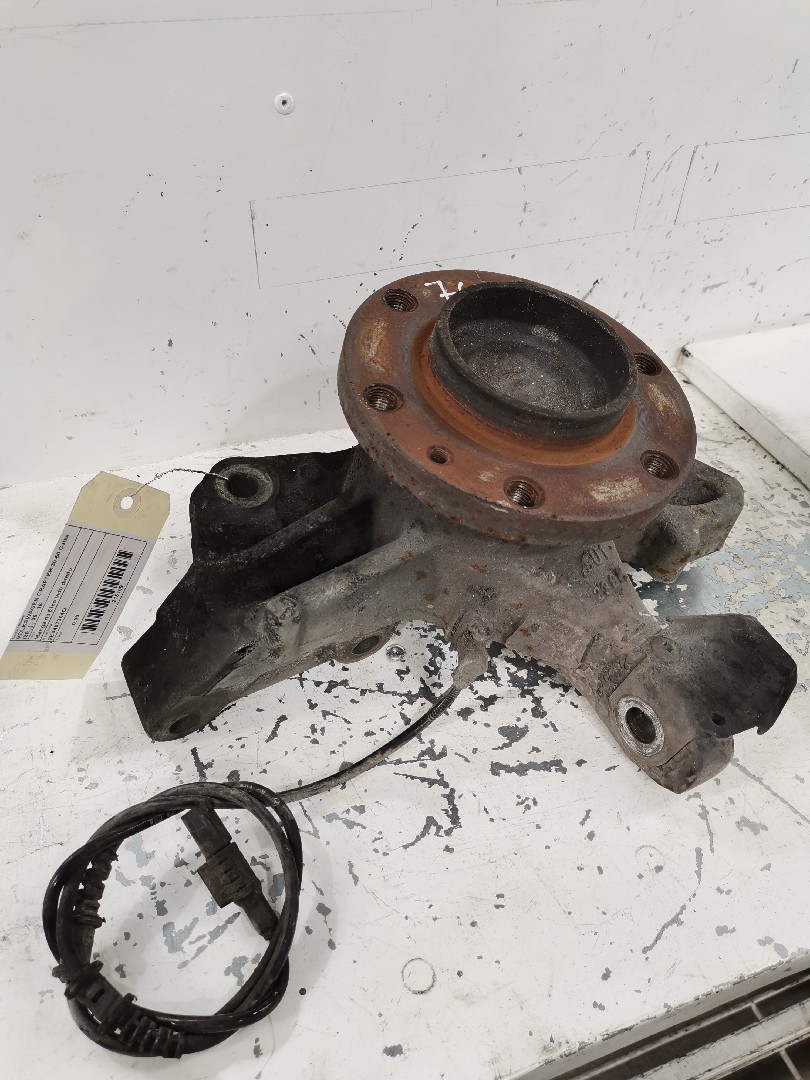 Manga de Eixo Frente Lado Esquerdo VOLKSWAGEN CRAFTER 30-50 Caixa (2E_) | 06 - 16