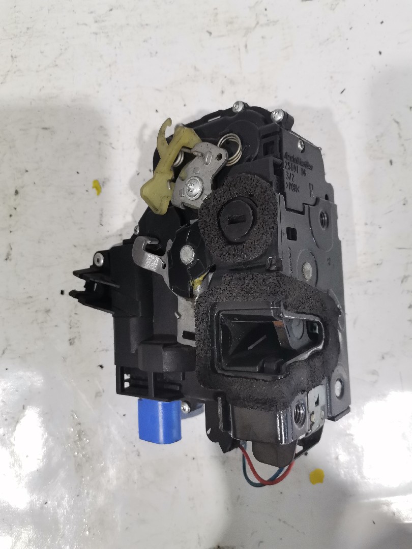 Fechadura Tras Lado Direito VOLKSWAGEN POLO (9N_) | 01 - 14