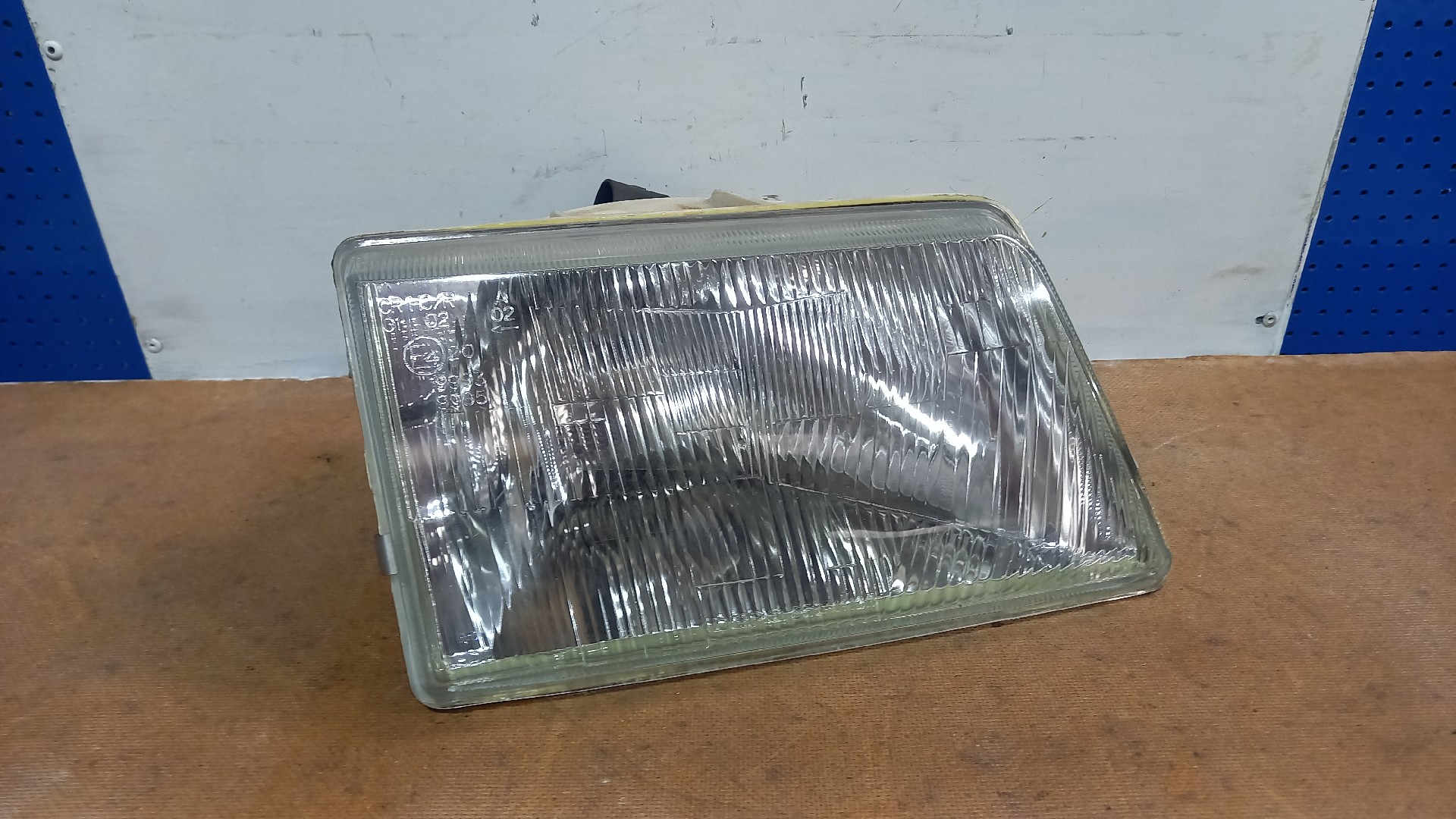 Faro Dcho PEUGEOT 205 II (20A/C) | 87 - 00 Imagem-0