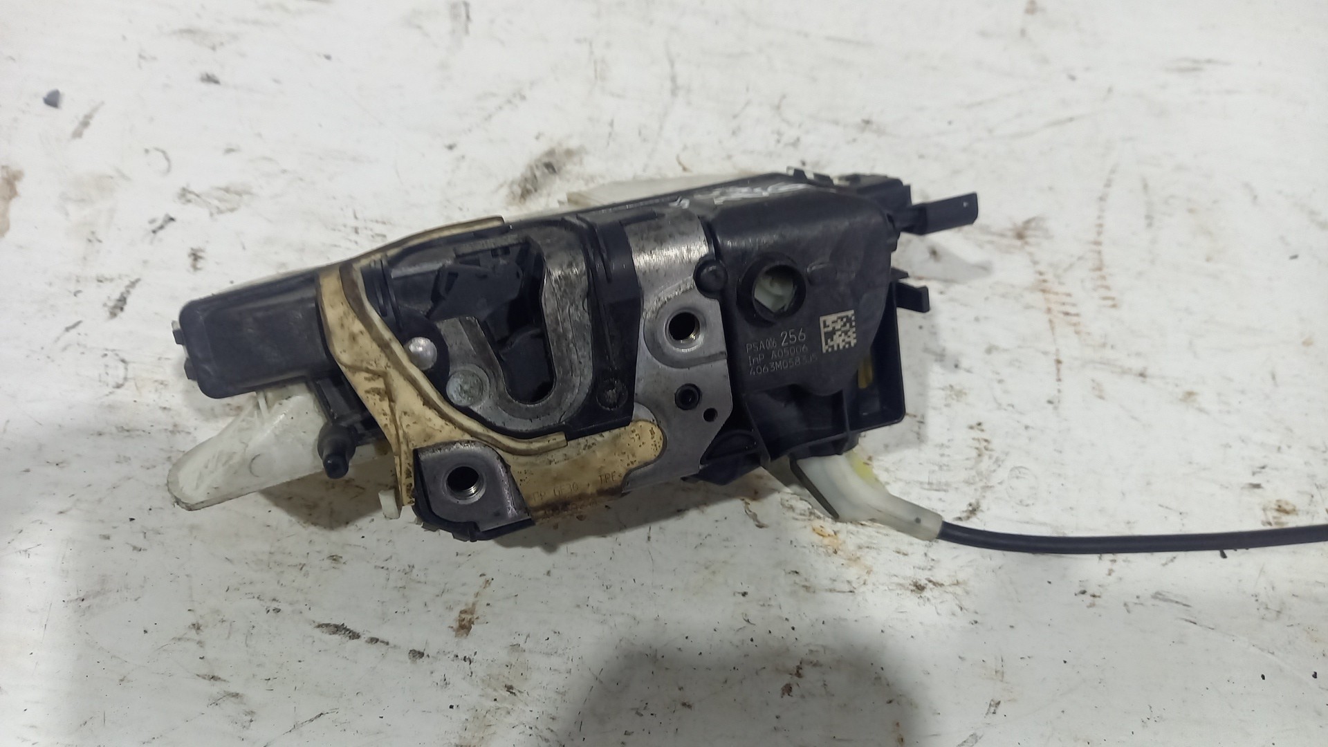 Fechadura Frente Lado Esquerdo PEUGEOT 508 SW I (8E_) | 10 - 18