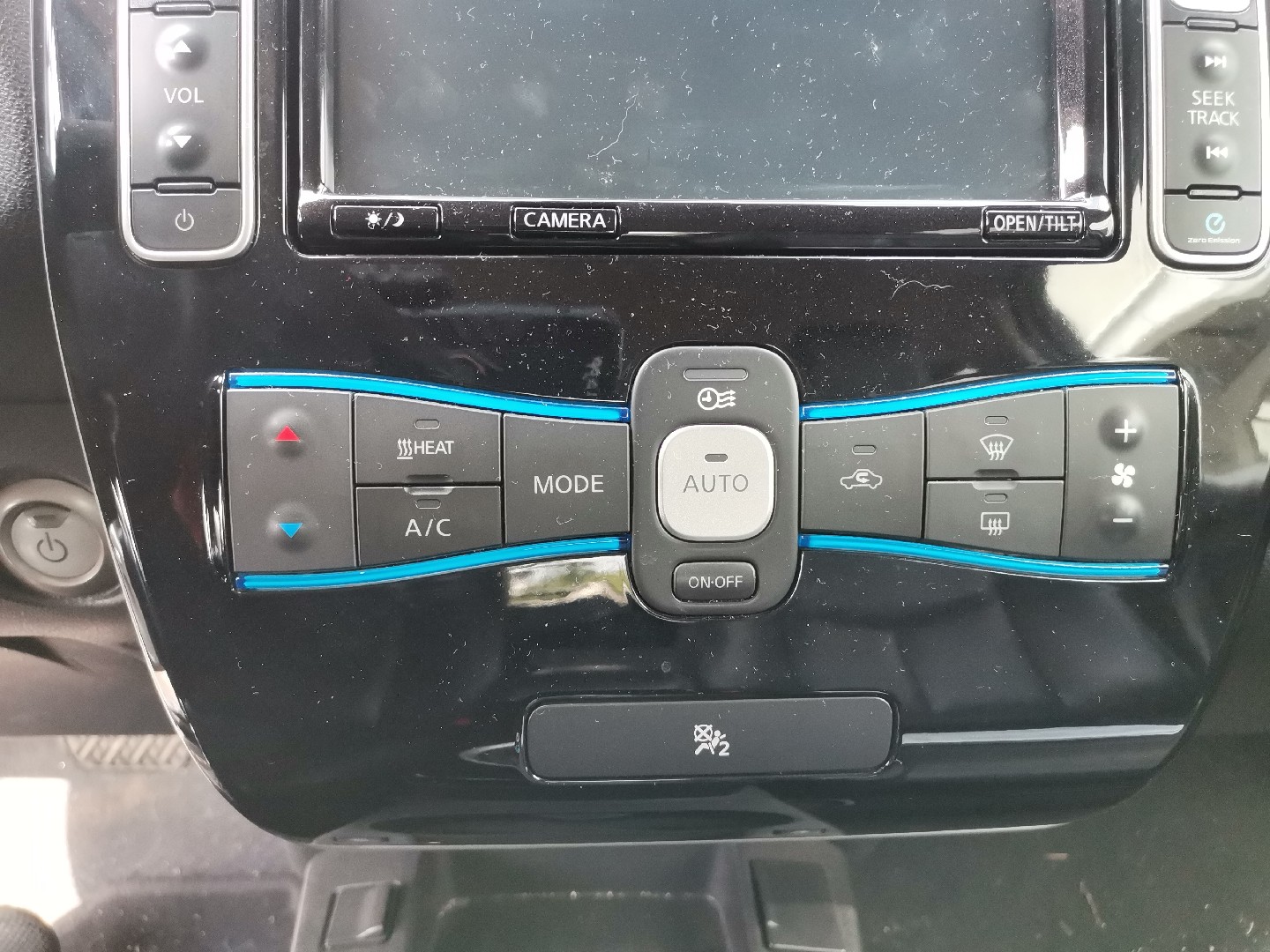 Comando Sofagem NISSAN LEAF (ZE0) | 10 - 