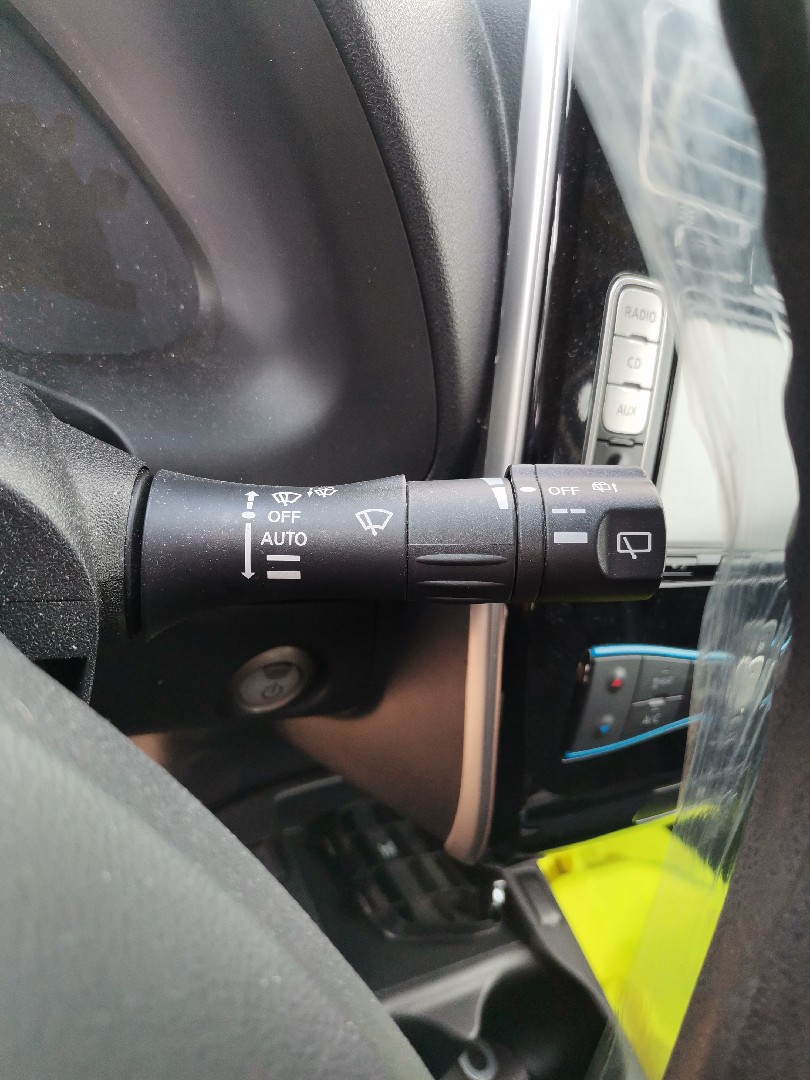 Manetes Luzes/Piscas e Limpa-vidros NISSAN LEAF (ZE0) | 10 - 