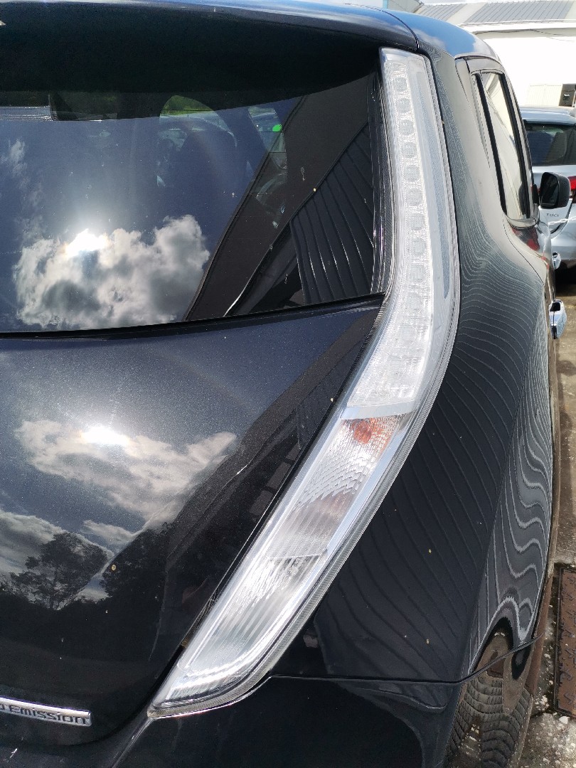 Right Tail Light  NISSAN LEAF (ZE0) | 10 - 
