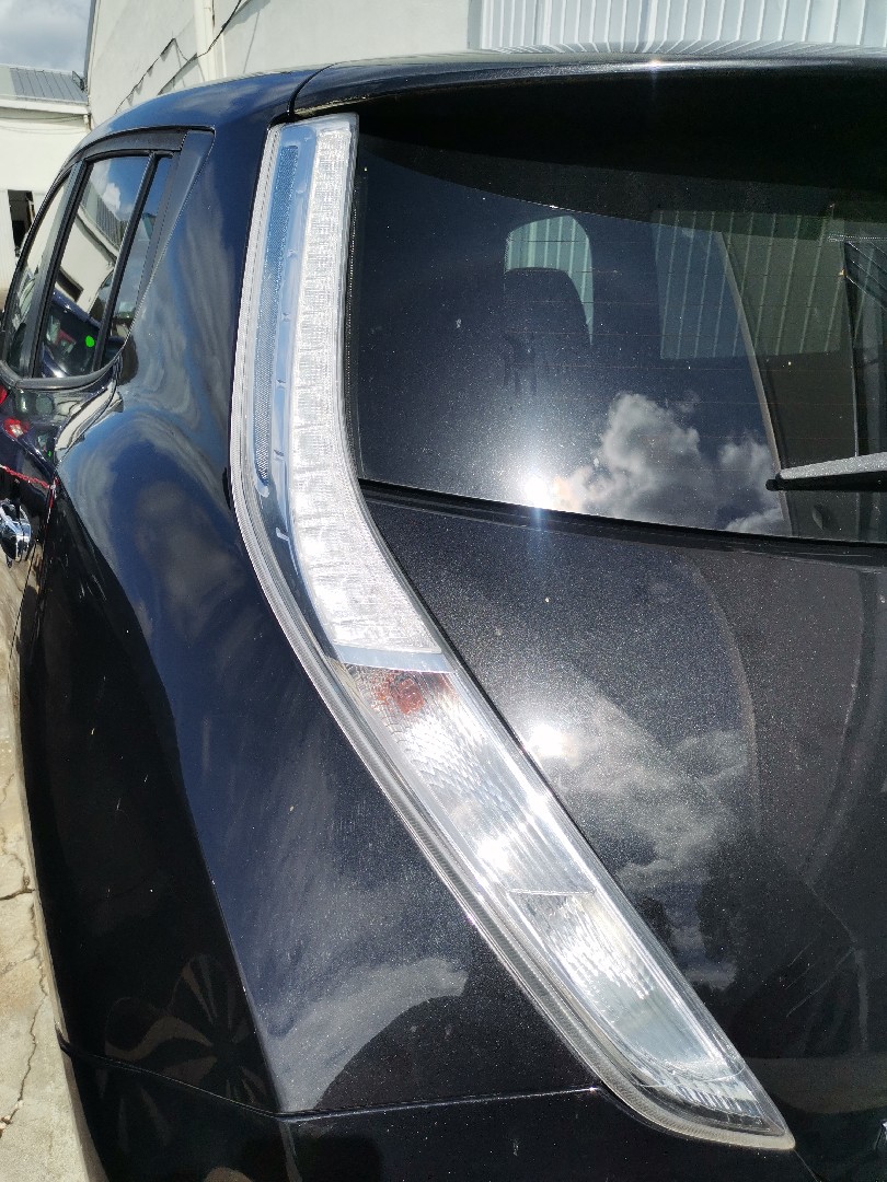 Left Tail Light  NISSAN LEAF (ZE0) | 10 - 