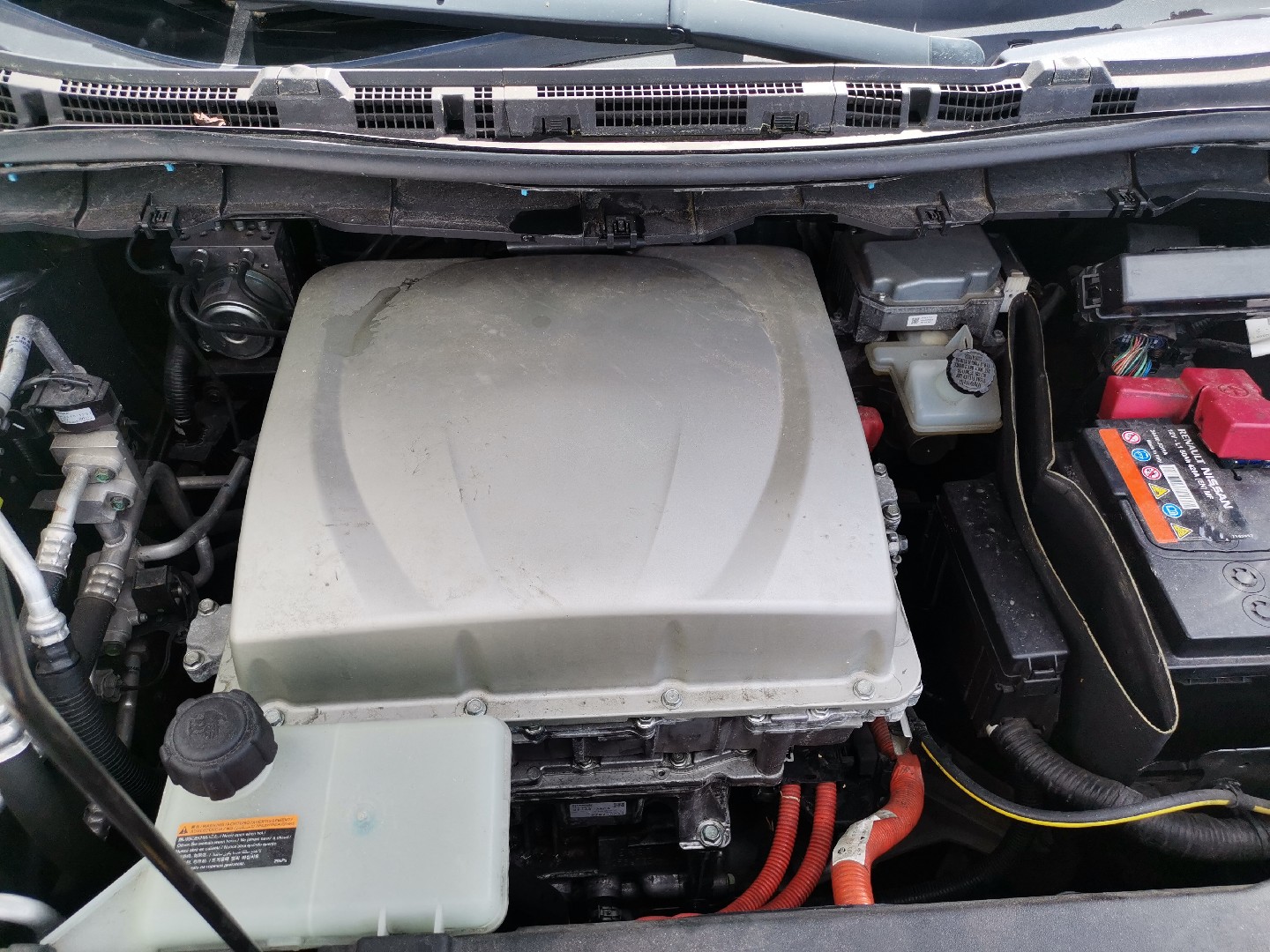 Motor Elétrico NISSAN LEAF (ZE0) | 10 - 