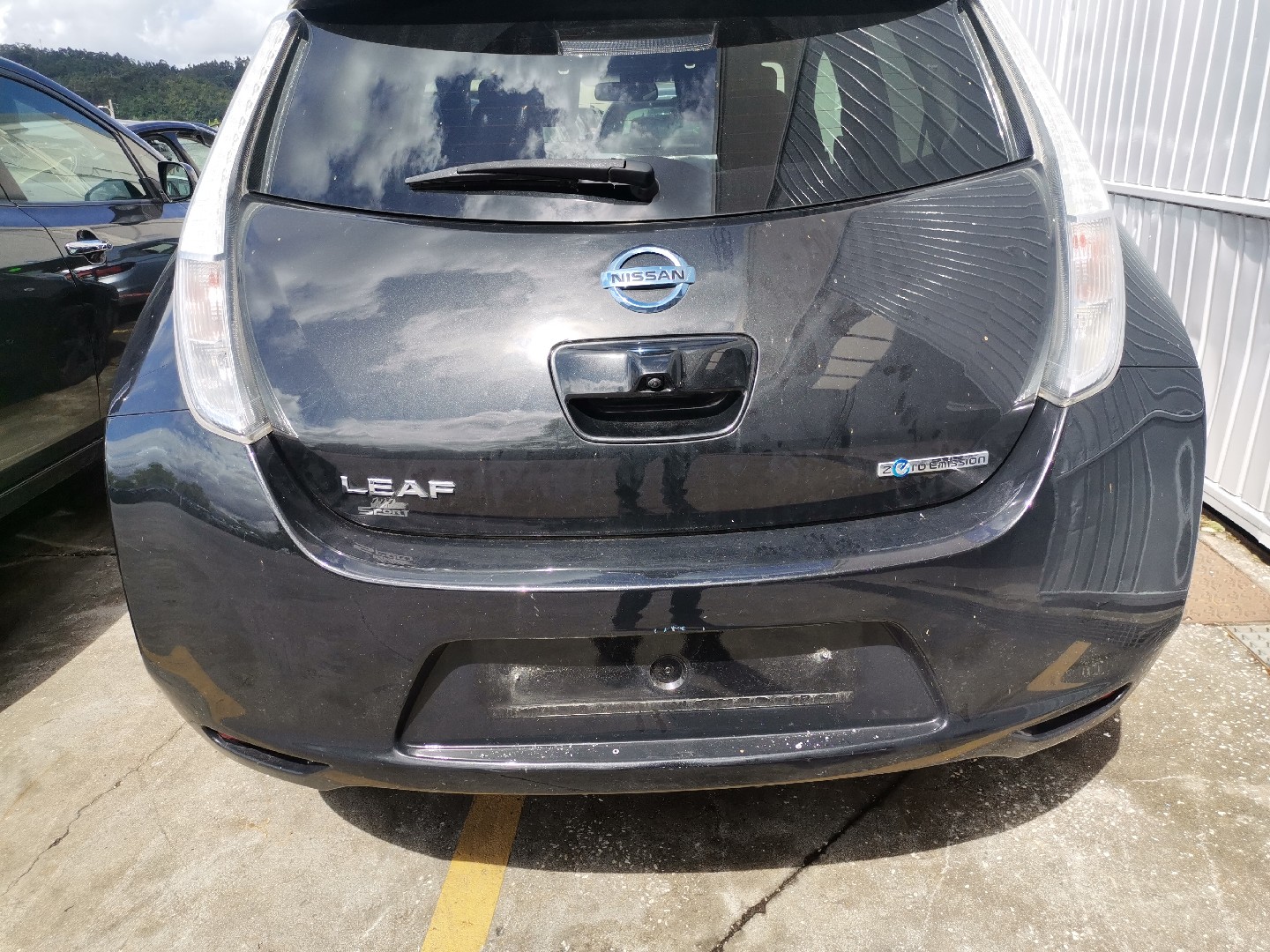 Pára-choques de Trás NISSAN LEAF (ZE0) | 10 - 