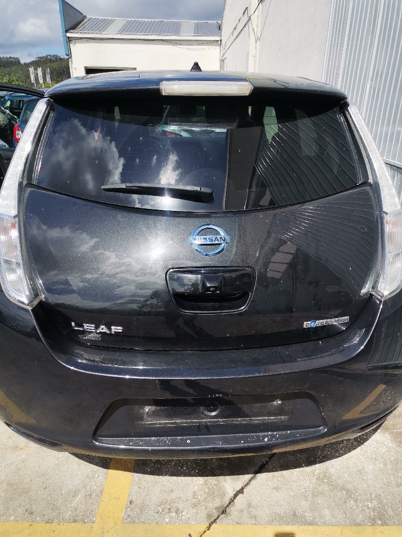 Tampa da Mala NISSAN LEAF (ZE0) | 10 - 