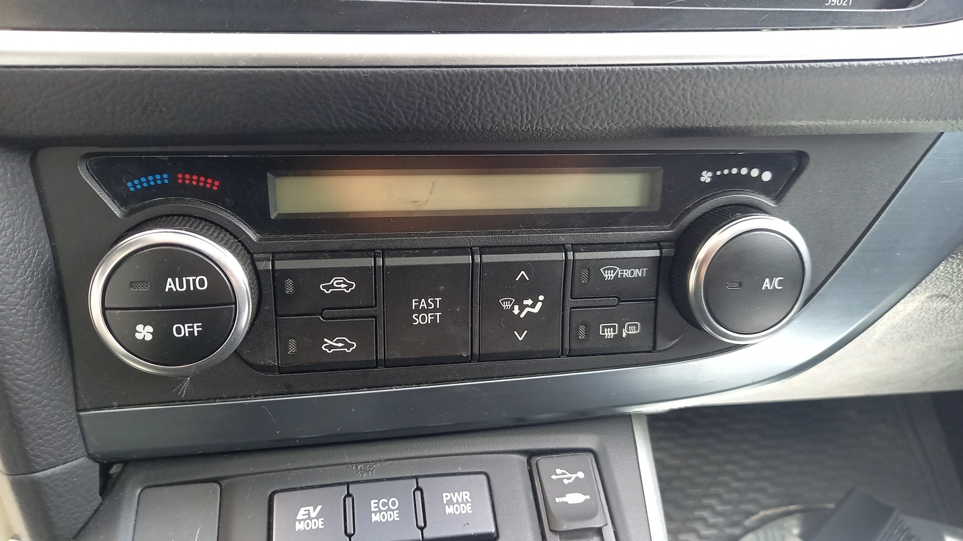 Comando Sofagem TOYOTA AURIS Combi (_E18_) | 13 - 18