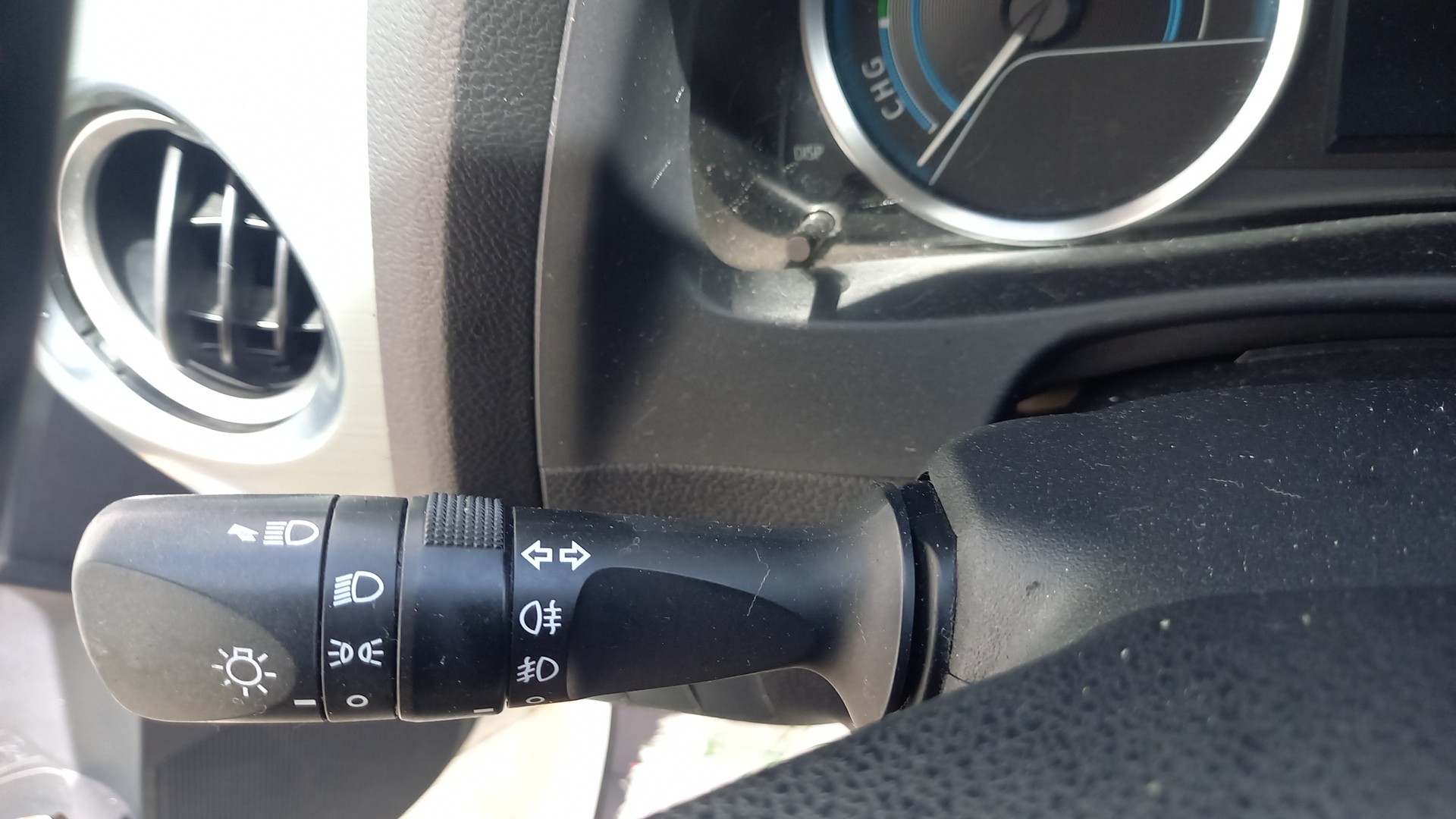 Manetes Luzes/Piscas e Limpa-vidros TOYOTA AURIS Combi (_E18_) | 13 - 18 Imagem-1