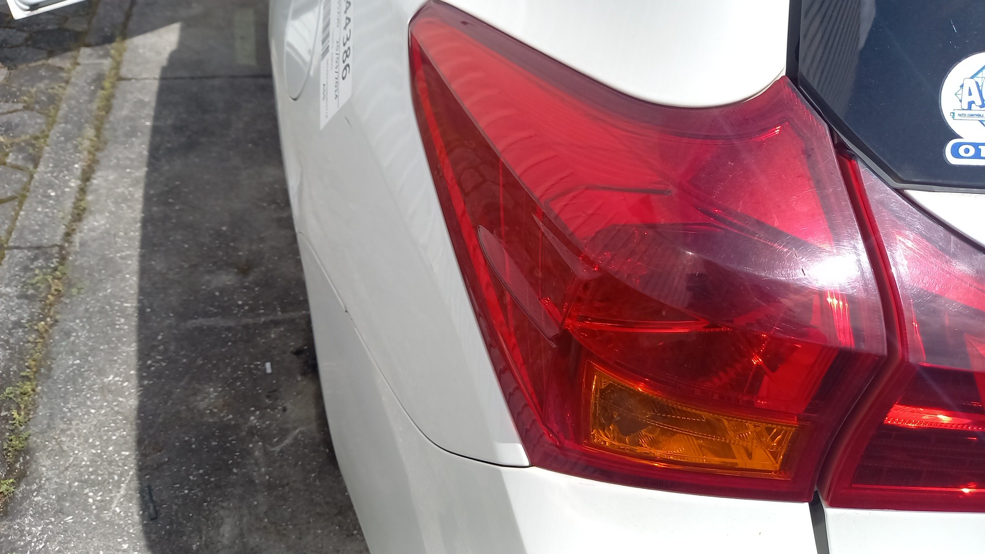 Left Tail Light  TOYOTA AURIS Combi (_E18_) | 13 - 18