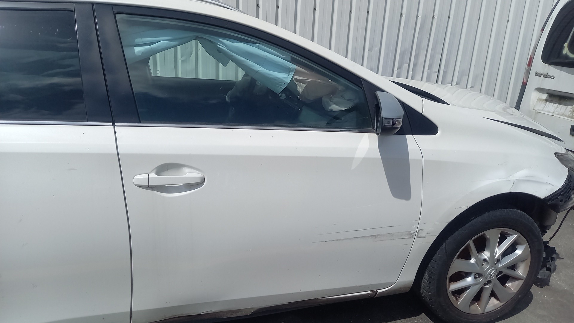 Porta Frente Lado Direito TOYOTA AURIS Combi (_E18_) | 13 - 18