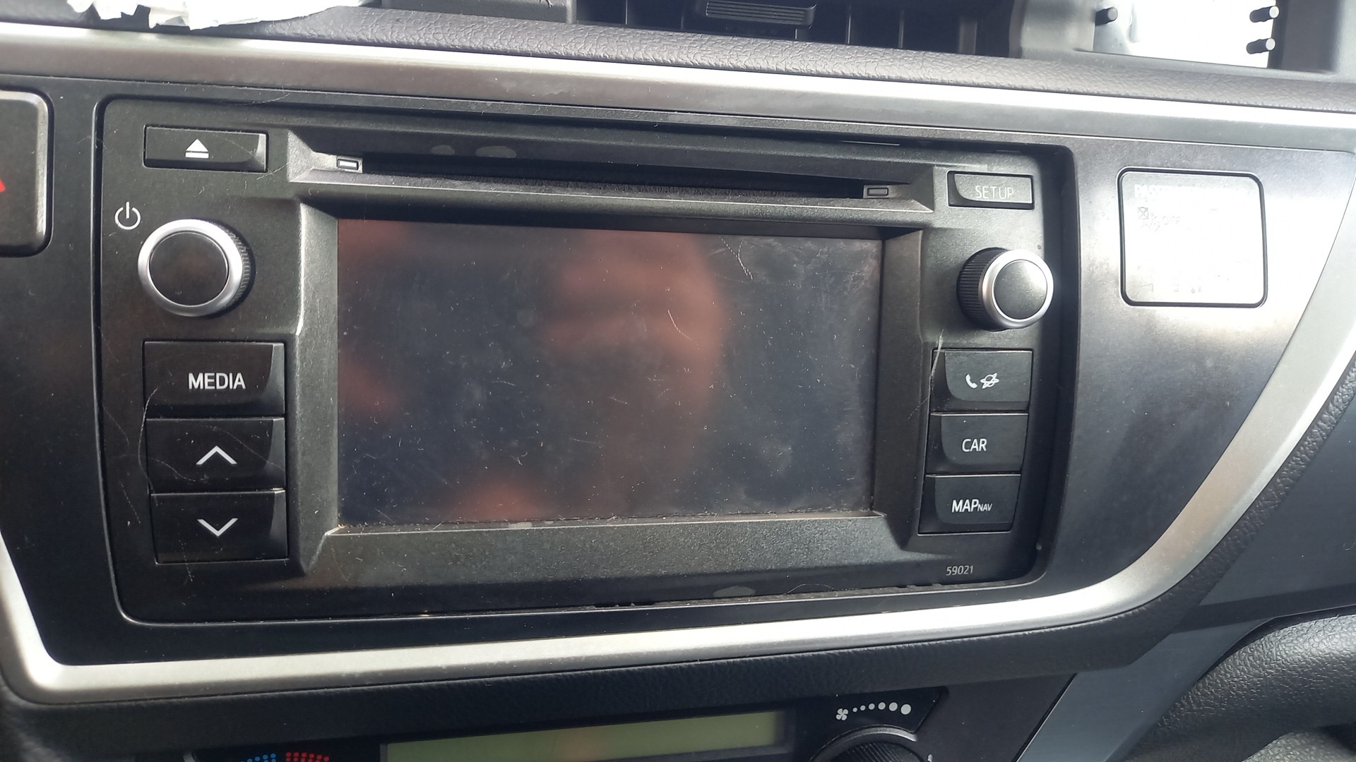 Rádio TOYOTA AURIS Combi (_E18_) | 13 - 18