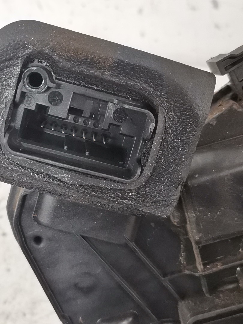 Fechadura Tras Lado Esquerdo VOLKSWAGEN POLO (6R1, 6C1) | 09 -  Imagem-2