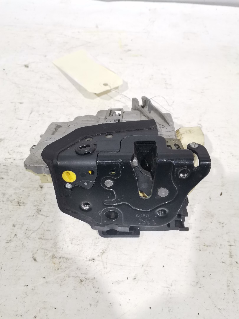 Fechadura Tras Lado Esquerdo VOLKSWAGEN PASSAT (3C2) | 05 - 10