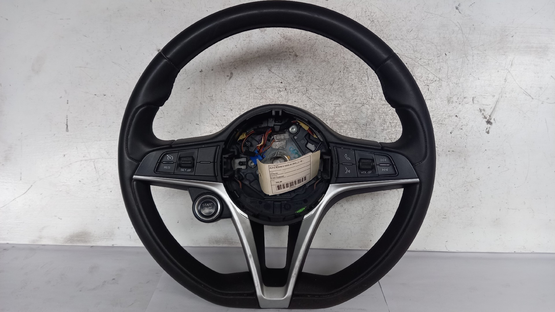 Volante ALFA ROMEO GIULIA (952_) | 15 - 