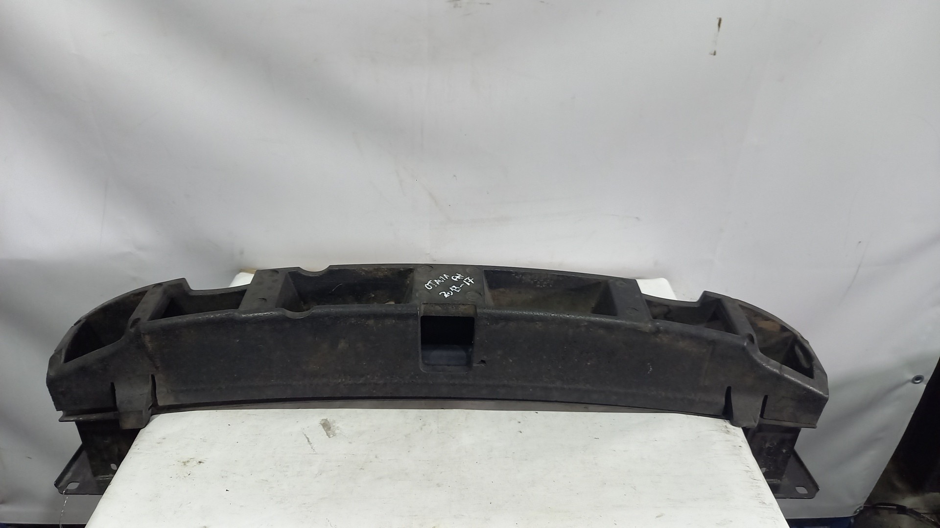 Reforço Pára Choques Frente SKODA OCTAVIA III (5E3, NL3, NR3) | 12 - 