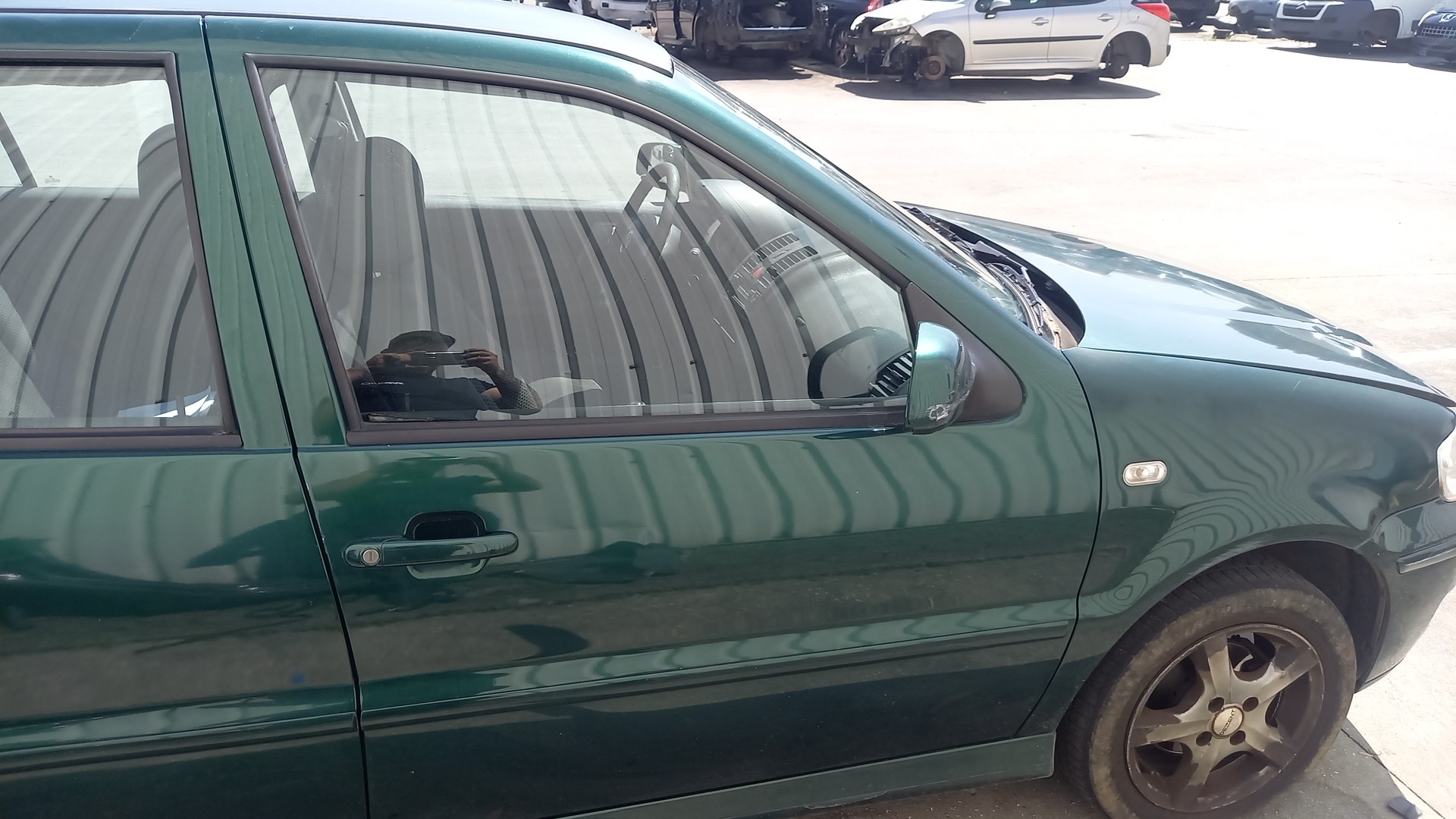 Porta Frente Lado Direito VOLKSWAGEN POLO (6N2) | 99 - 01