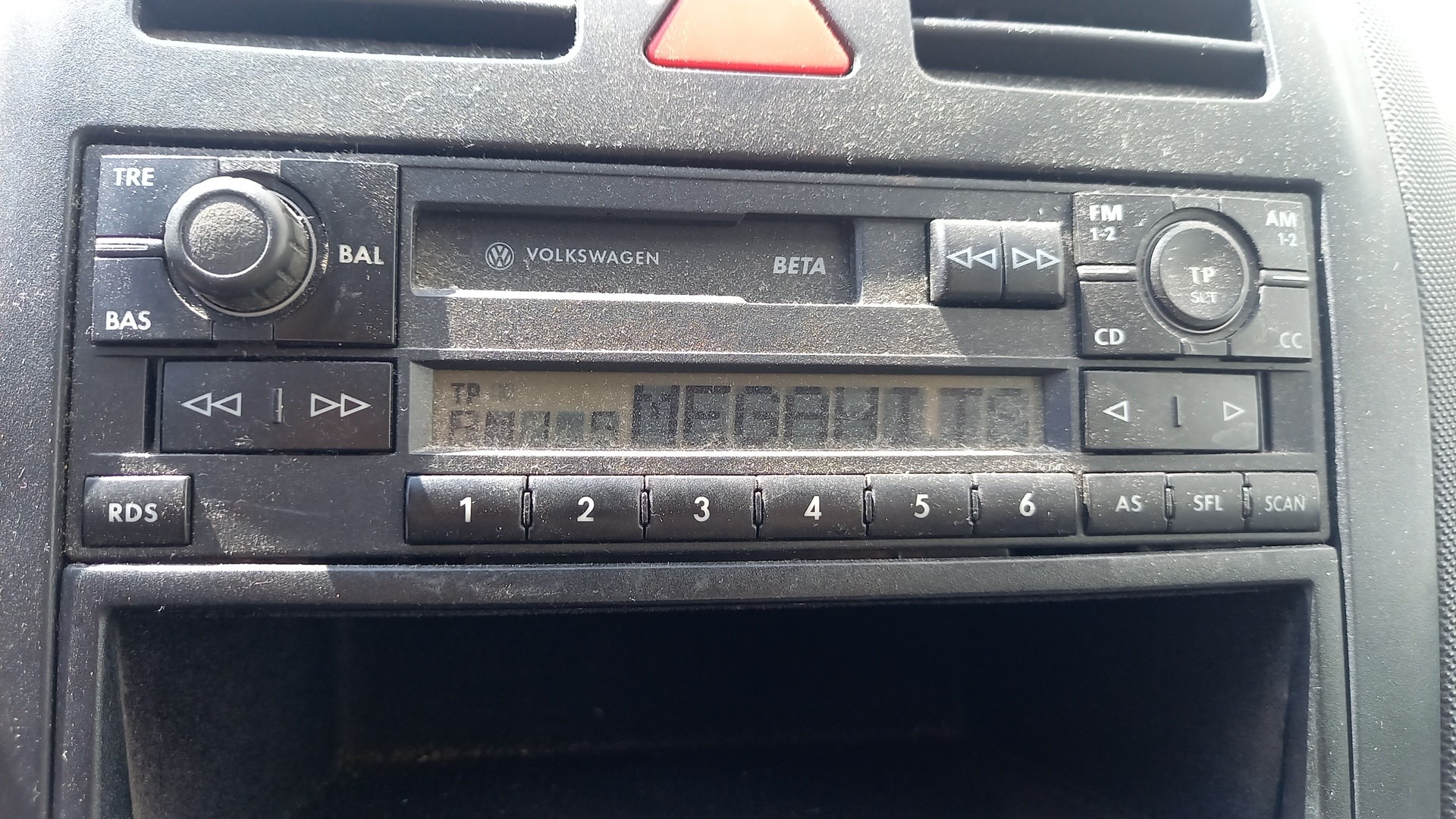 Rádio VOLKSWAGEN POLO (6N2) | 99 - 01