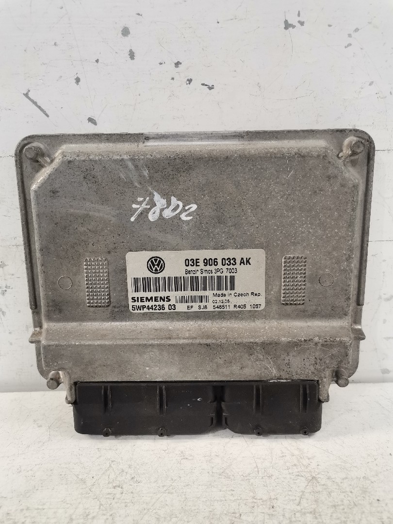 Engine Module VOLKSWAGEN POLO (9N_) | 01 - 14